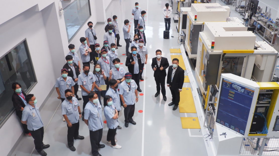 คณะวิศวกรและหัวหน้าส่วนปฏิบัติการ บริษัท ไทยยามาฮ่ามอเตอร์ จำกัด เข้าเยี่ยมชม Learning Factory ณ สถาบัน SIMTec