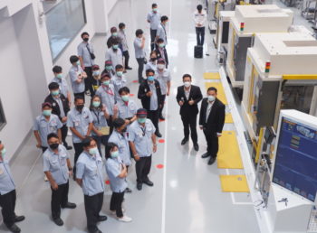 คณะวิศวกรและหัวหน้าส่วนปฏิบัติการ บริษัท ไทยยามาฮ่ามอเตอร์ จำกัด เข้าเยี่ยมชม Learning Factory ณ สถาบัน SIMTec