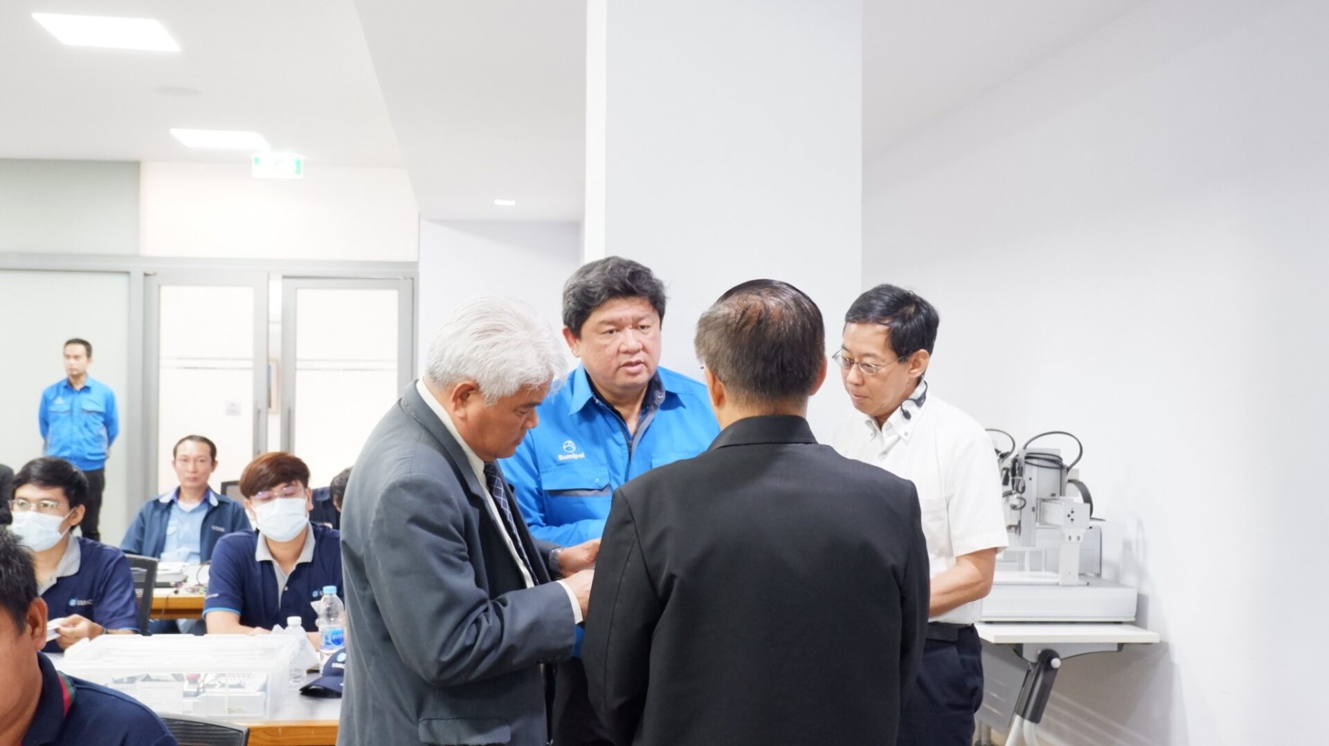 LINE_ALBUM_IAI _1_250522_8