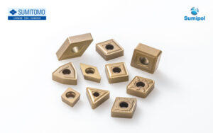 AC4125K เม็ดมีดเคลือบเกรดพรีเมียมที่ออกแบบมาสำหรับ งานกลึงเหล็กหล่อเหนียว (Ductile Cast Iron) โดยเฉพาะในงานตัดเฉือนแบบกระแทก (Interrupted Cutting) ช่วยยืดอายุการใช้งานได้ถึง 2 เท่า