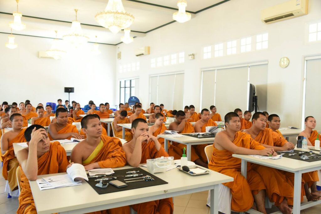 รูปภาพการอบรมเครื่องมือวัด-สุมิพล-มิตูโตโย-สามเณร