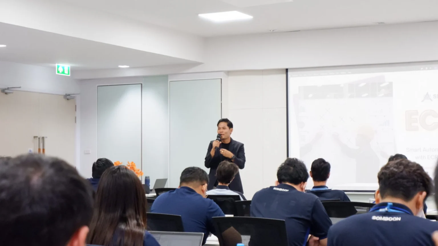 ผู้เข้าอบรมหลักสูตร ECRS เพื่อการออกแบบระบบอัตโนมัติ ณ สถาบันเทคโนโลยีการผลิตสุมิพล SIMTEC